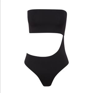 NWT MYRA SWIM  SPADE ONE PIECE // BLACK